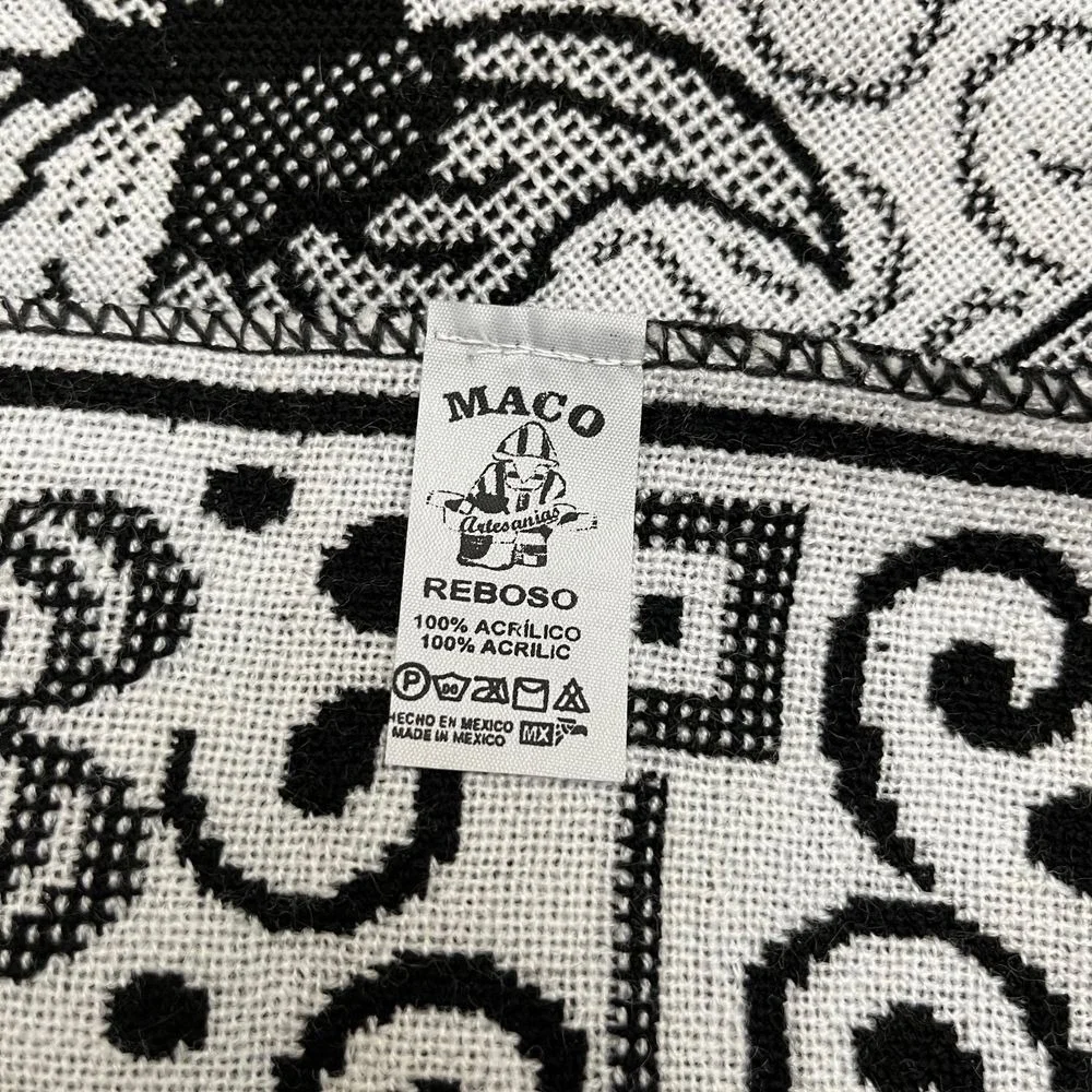 Butterfly Black & White‎ Table Runner, Black Table Runners, Butterfly Wall Y10